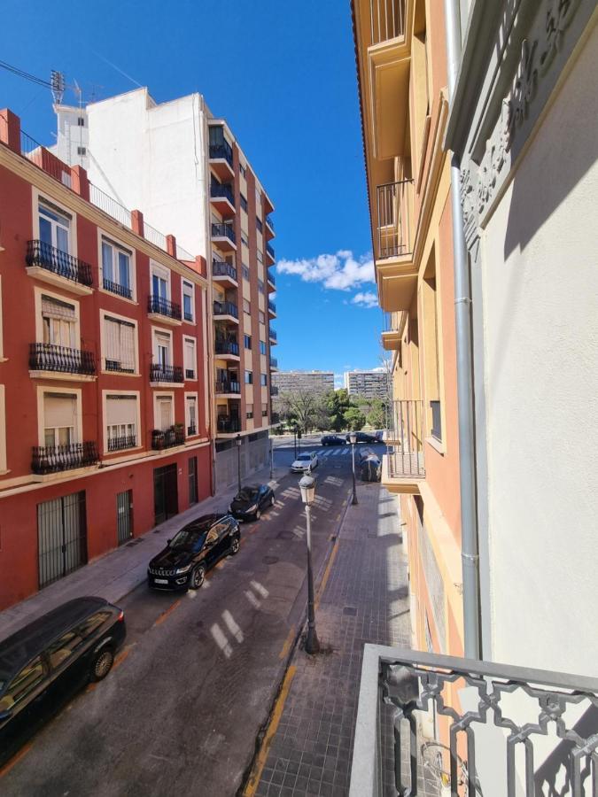 Centrica Y Encantadora Vivienda. Valencia Exterior foto